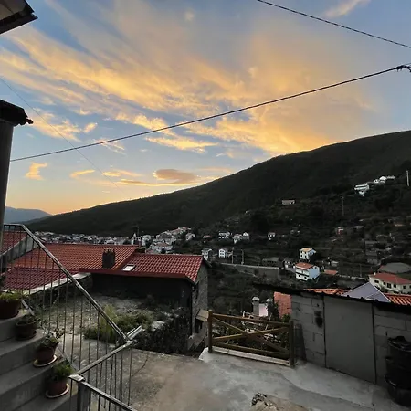 Abrigo Do Outeiro - Serra Da Estrela Cabeça Exterior foto