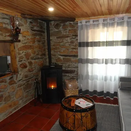 Abrigo Do Outeiro - Serra Da Estrela Cabeça Exterior foto